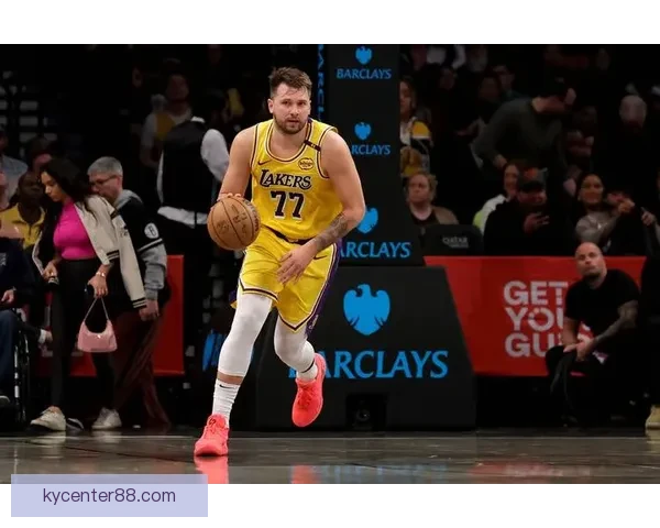 东契奇状态回暖助球队取胜海斯关键时刻展现核心实力