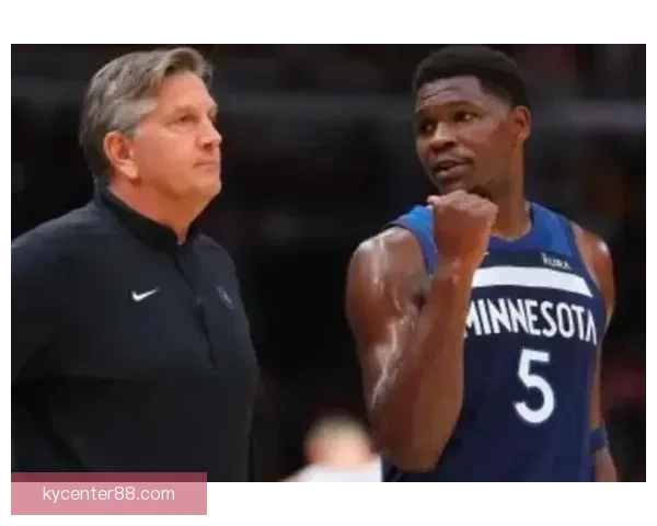 魔术主帅因不满裁判判罚连续吃两技犯被驱逐愤怒发声